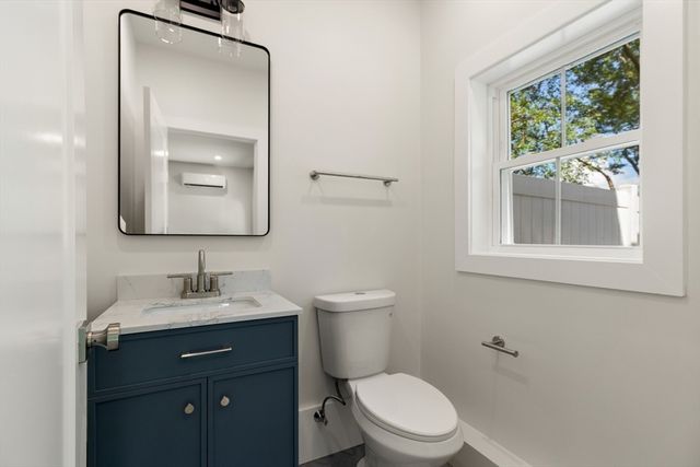 65 Dunstable Rd A, Chelmsford, MA 01863