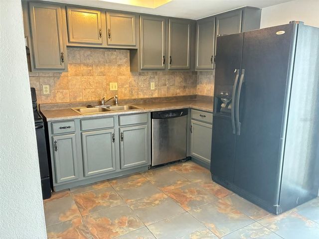 1944 CONWAY ROAD 4, Orlando, FL 32812