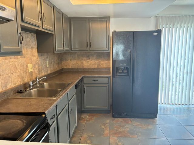 1944 CONWAY ROAD 4, Orlando, FL 32812