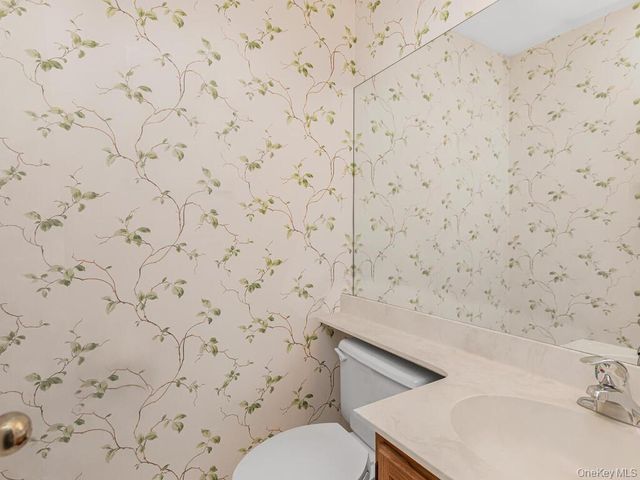 75 Colby Lane, Briarcliff Manor, NY 10510