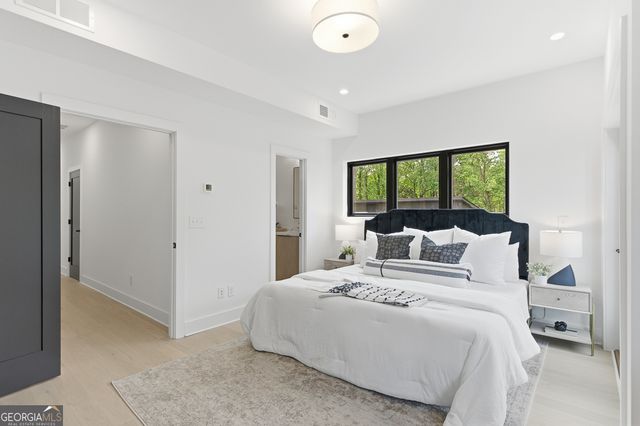 1194 Penny Lane, Atlanta, GA 30329