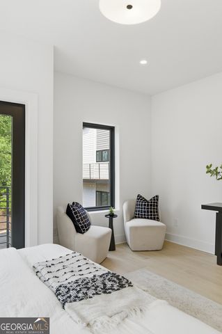 1194 Penny Lane, Atlanta, GA 30329