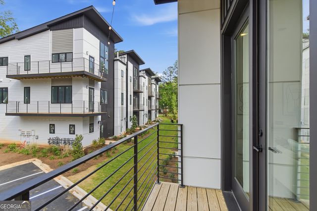 1194 Penny Lane, Atlanta, GA 30329
