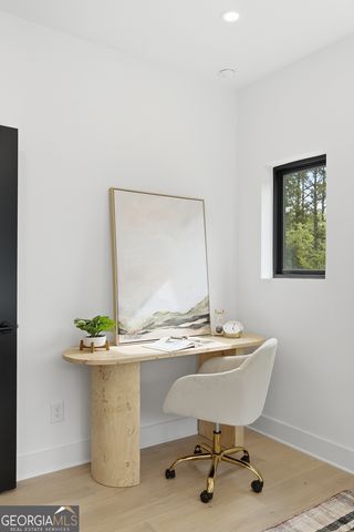 1194 Penny Lane, Atlanta, GA 30329