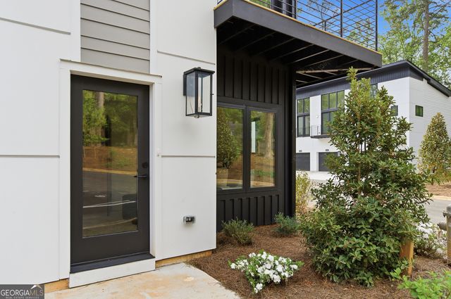 1194 Penny Lane, Atlanta, GA 30329