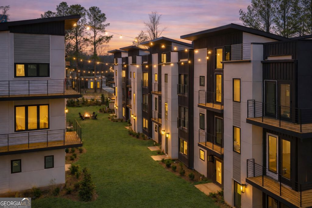 1194 Penny Lane, Atlanta, GA 30329