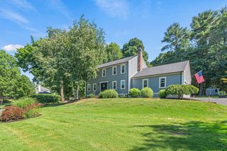 6 Lockewood Dr, Franklin, MA 02038