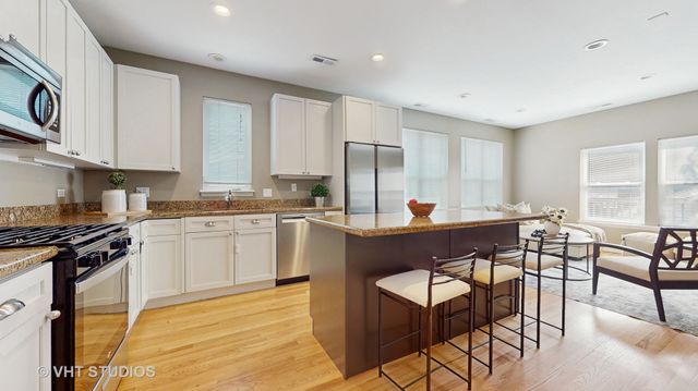 1845 N Marshfield Avenue, Chicago, IL 60622