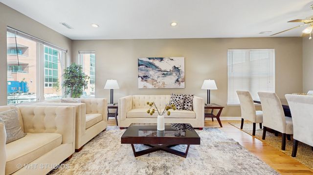1845 N Marshfield Avenue, Chicago, IL 60622