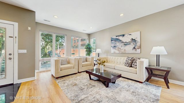 1845 N Marshfield Avenue, Chicago, IL 60622