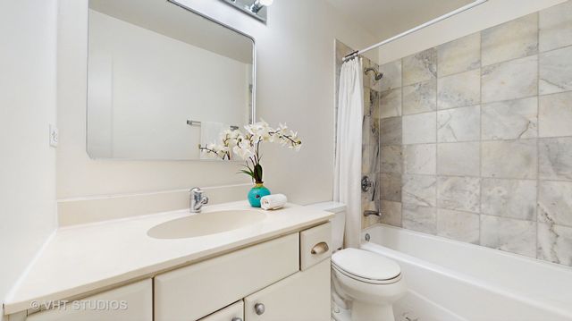 1845 N Marshfield Avenue, Chicago, IL 60622