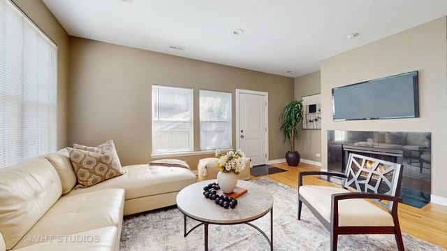 1845 N Marshfield Avenue, Chicago, IL 60622