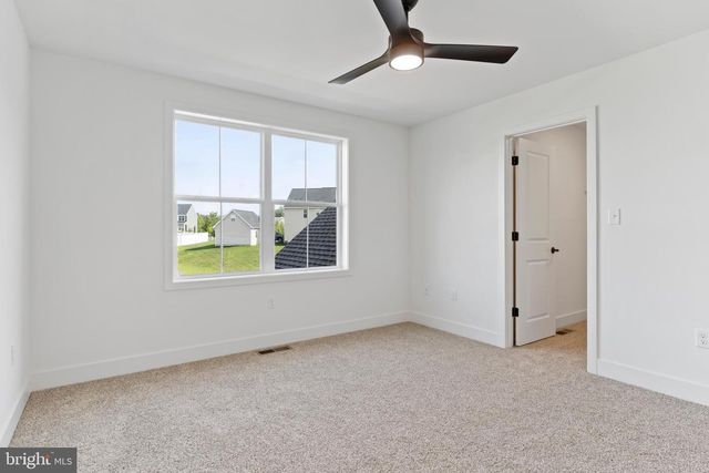 124 JENNIFER CIR, Harrisburg, PA 17112