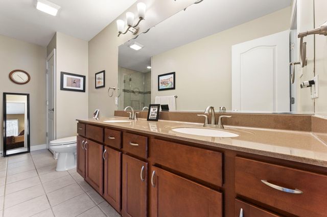 2323 Legend Circle E, Chesterton, IN 46304