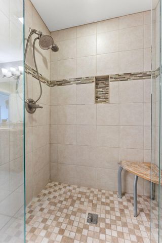 2323 Legend Circle E, Chesterton, IN 46304