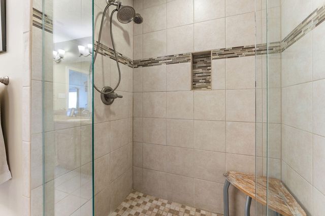 2323 Legend Circle E, Chesterton, IN 46304