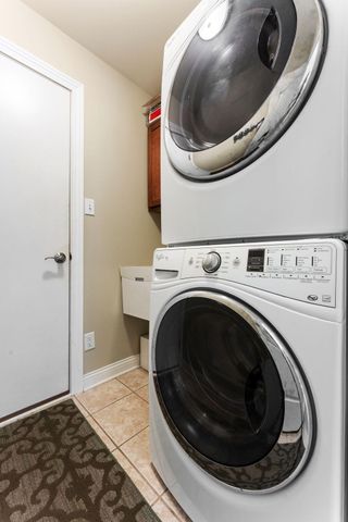 2323 Legend Circle E, Chesterton, IN 46304