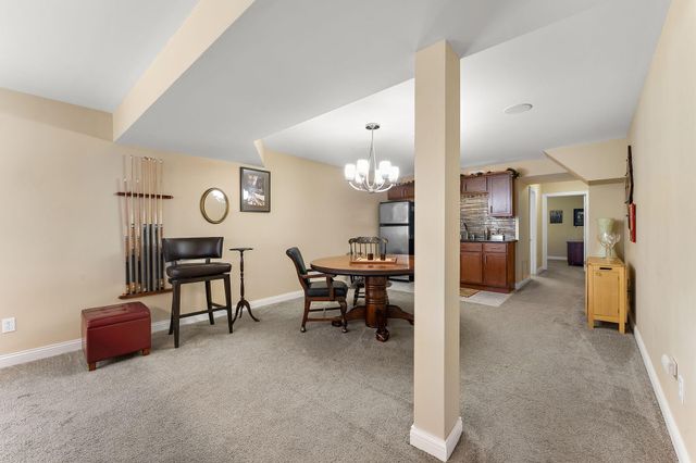 2323 Legend Circle E, Chesterton, IN 46304