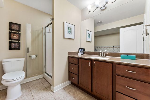 2323 Legend Circle E, Chesterton, IN 46304