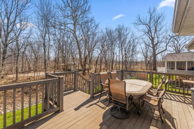 2323 Legend Circle E, Chesterton, IN 46304