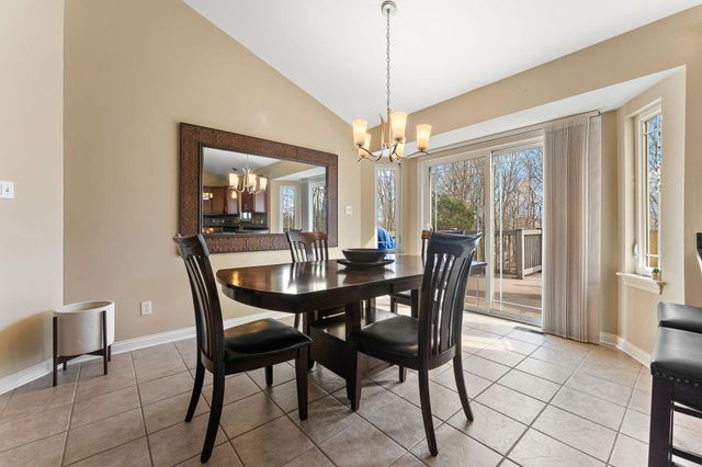 2323 Legend Circle E, Chesterton, IN 46304