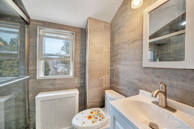 77 Spencer Street, Farmingdale, NY 11735