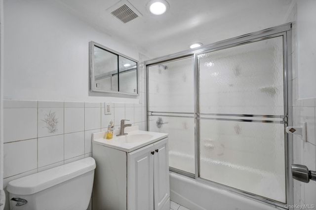 77 Spencer Street, Farmingdale, NY 11735