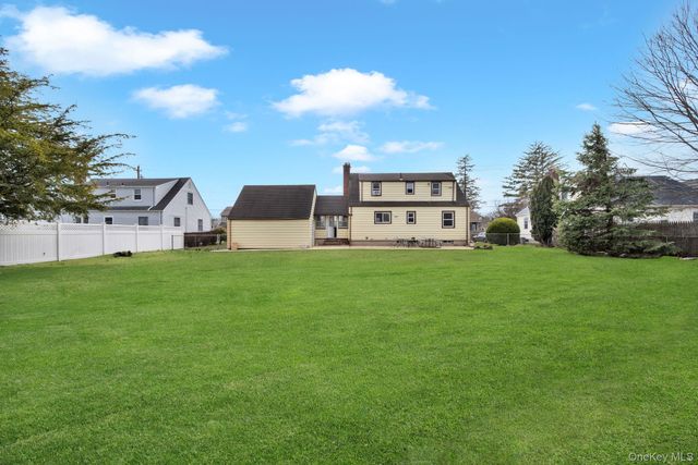 77 Spencer Street, Farmingdale, NY 11735