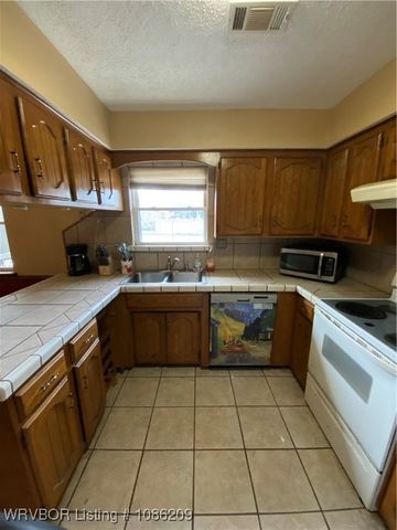 8520 S 31st Terrace, Fort Smith, AR 72908