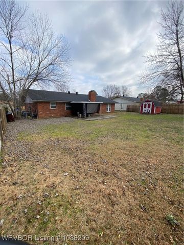 8520 S 31st Terrace, Fort Smith, AR 72908