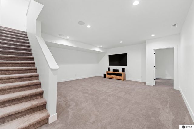 8848 Augusta Drive, Lincoln, NE 68526