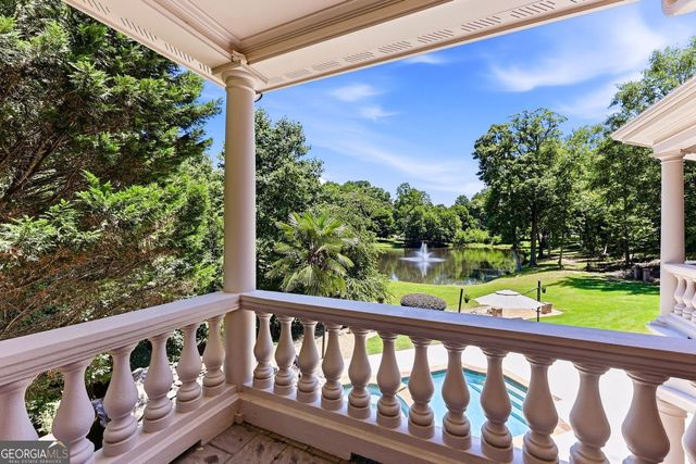8235 Hurakan Creek Crossing, Cumming, GA 30028