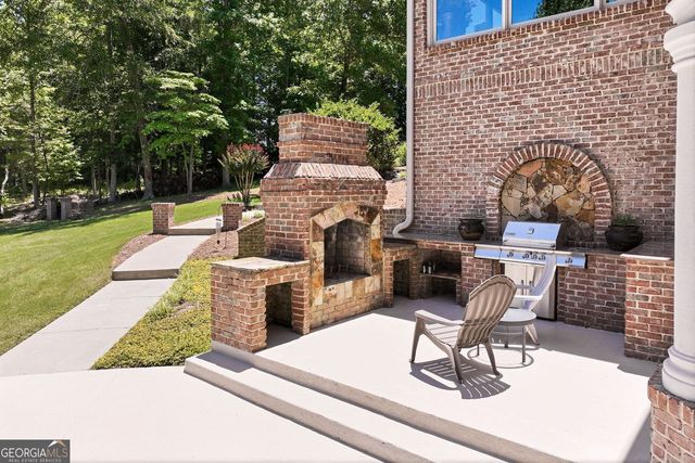 8235 Hurakan Creek Crossing, Cumming, GA 30028