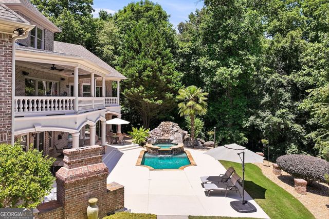 8235 Hurakan Creek Crossing, Cumming, GA 30028