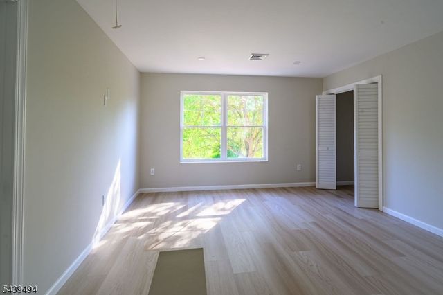 10 B Delar Pky B, Franklin Twp., NJ 08823