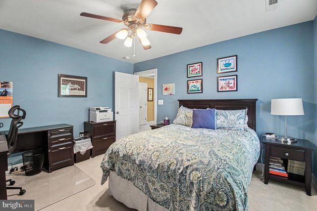 335 GENTLE BREEZE CIR, Fredericksburg, VA 22406