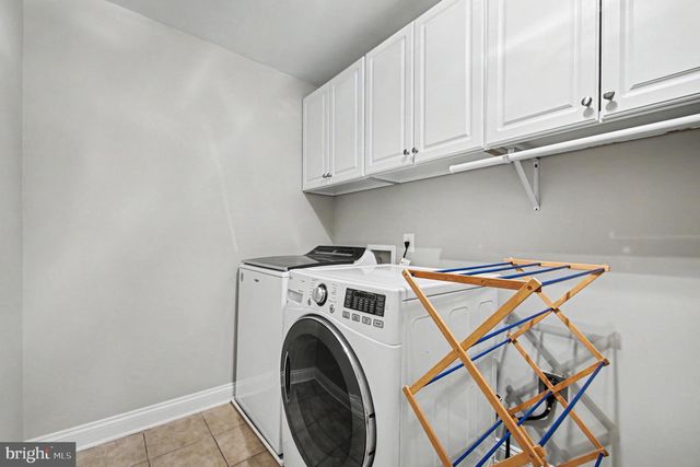 335 GENTLE BREEZE CIR, Fredericksburg, VA 22406