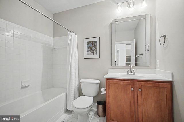 335 GENTLE BREEZE CIR, Fredericksburg, VA 22406