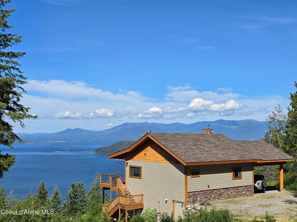 1935 Eagen Mountain Dr, Hope, ID 83836
