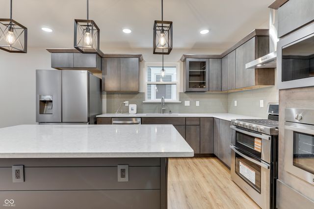 1306 E Saint Clair Street, Indianapolis, IN 46202