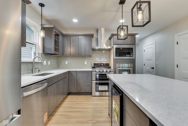1306 E Saint Clair Street, Indianapolis, IN 46202