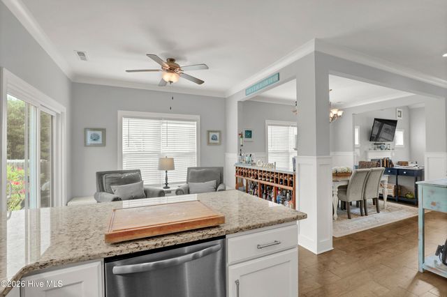 116 Dogwood Lane, Hampstead, NC 28443