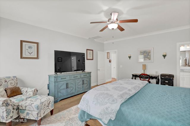 116 Dogwood Lane, Hampstead, NC 28443