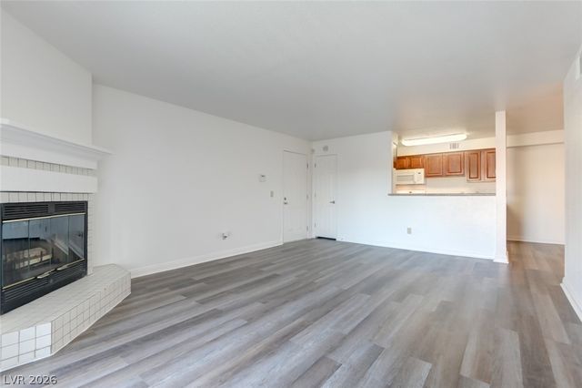2606 South Durango Drive 214, Las Vegas, NV 89117