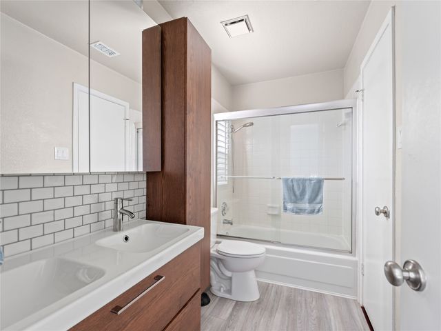6220 Bentwood Trail 205, Dallas, TX 75252