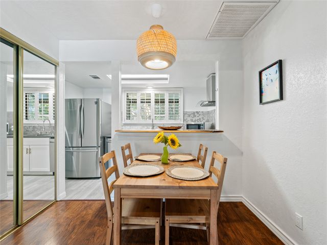 6220 Bentwood Trail 205, Dallas, TX 75252