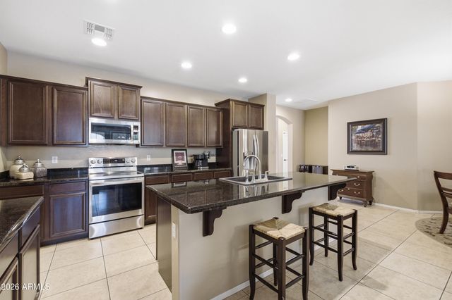 3003 E SPORTS Court, Gilbert, AZ 85298