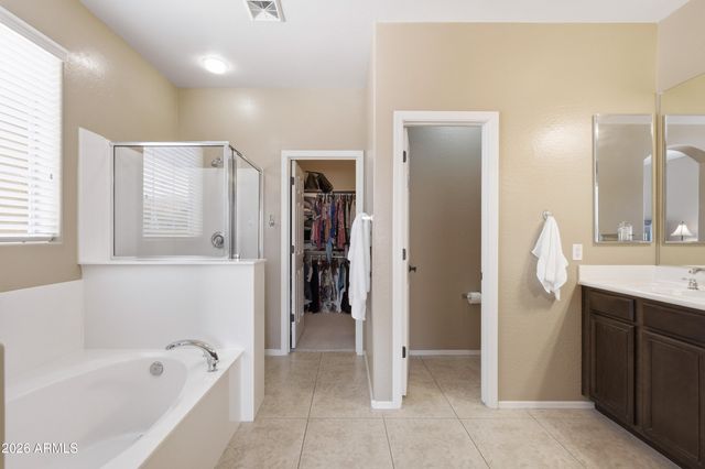 3003 E SPORTS Court, Gilbert, AZ 85298
