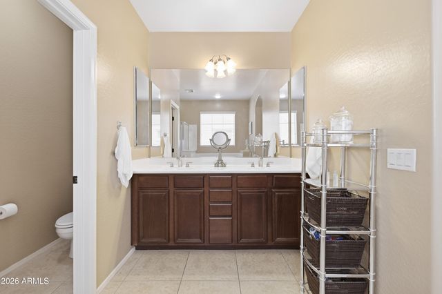 3003 E SPORTS Court, Gilbert, AZ 85298