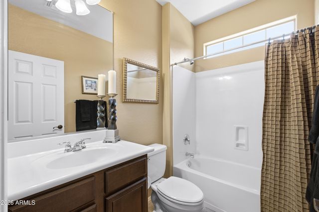 3003 E SPORTS Court, Gilbert, AZ 85298